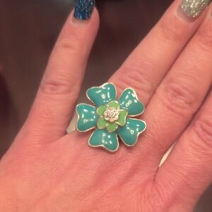 Elegant Floral Green and Gold Colored Ring